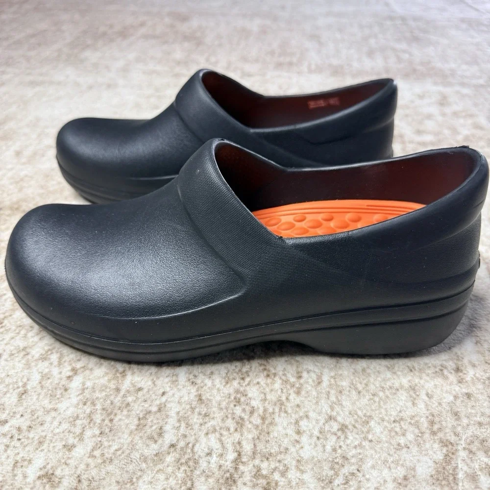 Crocs On The Clock Literide Slip On Work Clogs Slip Resistant Women's Size 10